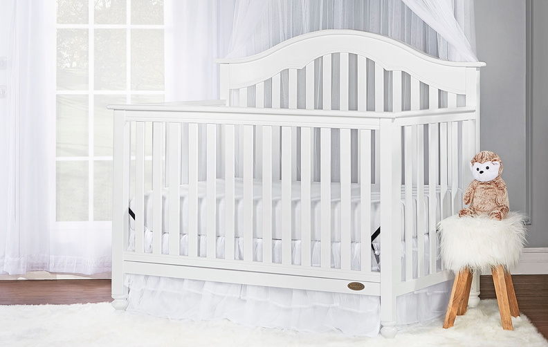 Baby crib 136-W