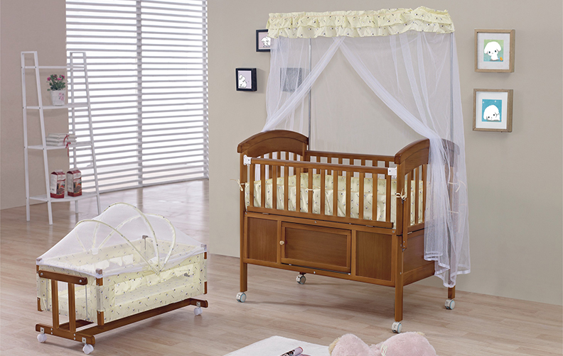 Baby crib/cot/crib 236-M