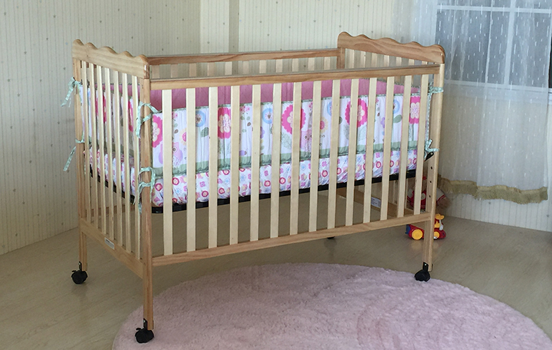 Full size crib F-103