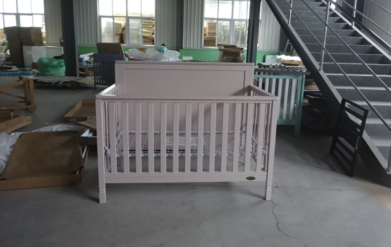 Full size crib F-135