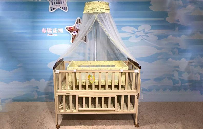 Baby crib M-512