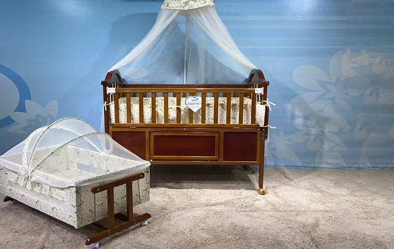 Baby cot bed M-520