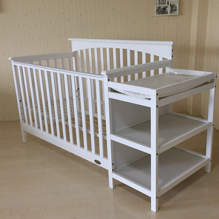Full size crib F-106