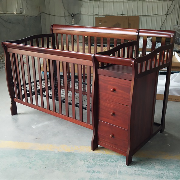 Full size crib F-108