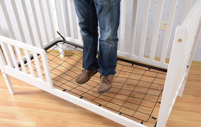 Full size crib F-116