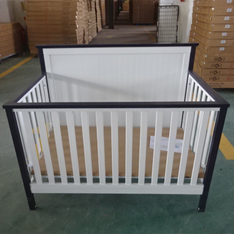 Full size crib F-118