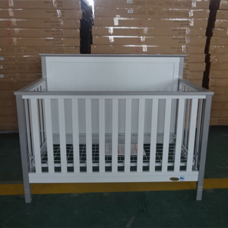 Full size crib F-118