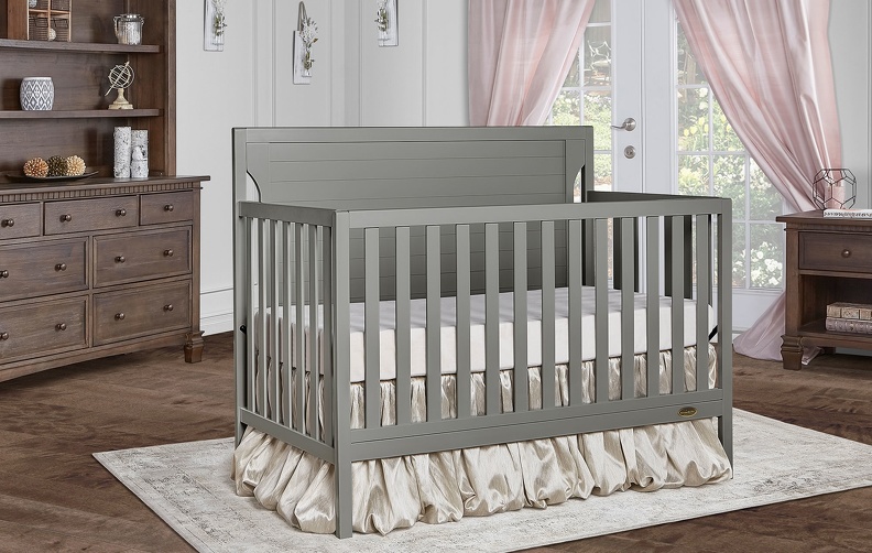 Full size crib F-119