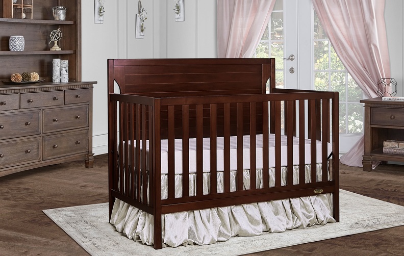 Full size crib F-119