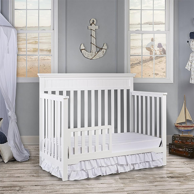 Full size crib F-124