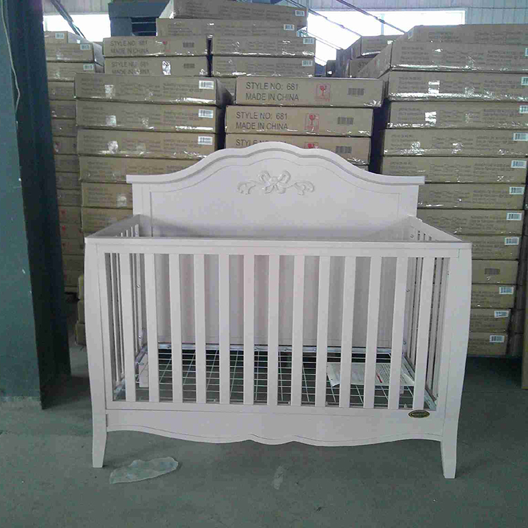 Full size crib F-125
