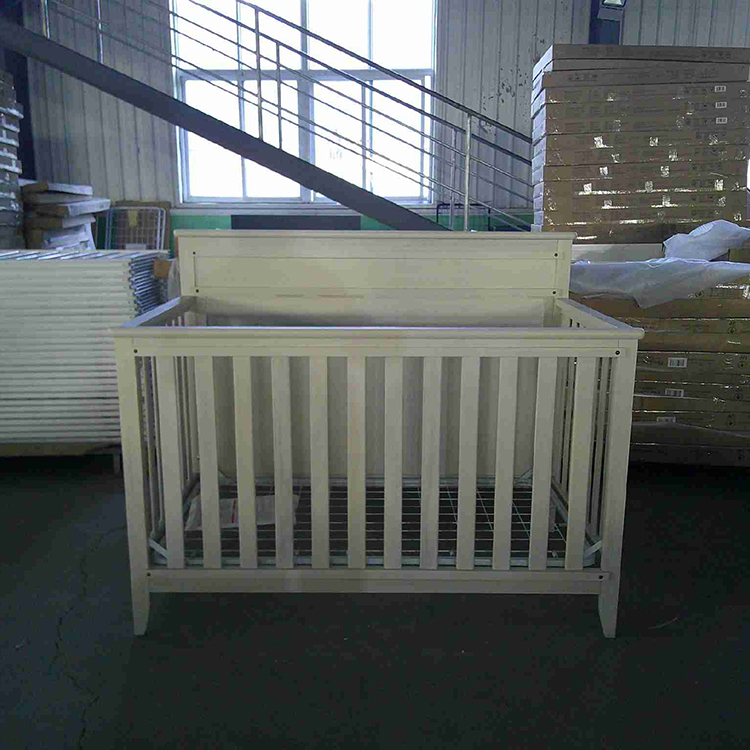 Full size crib F-136