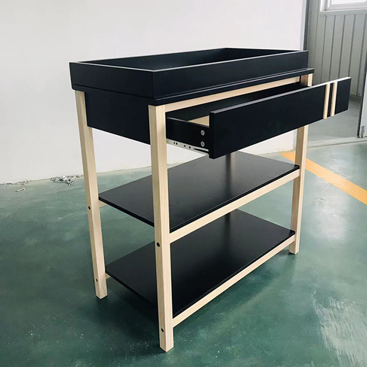 Full size crib F-166