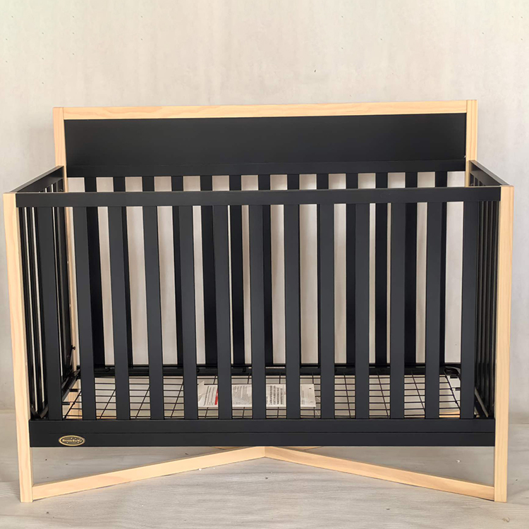 Full size crib F-167