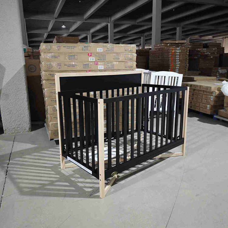 Full size crib F-167