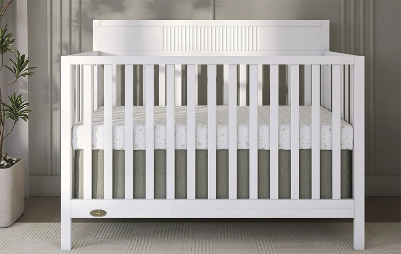 Full size crib F-170