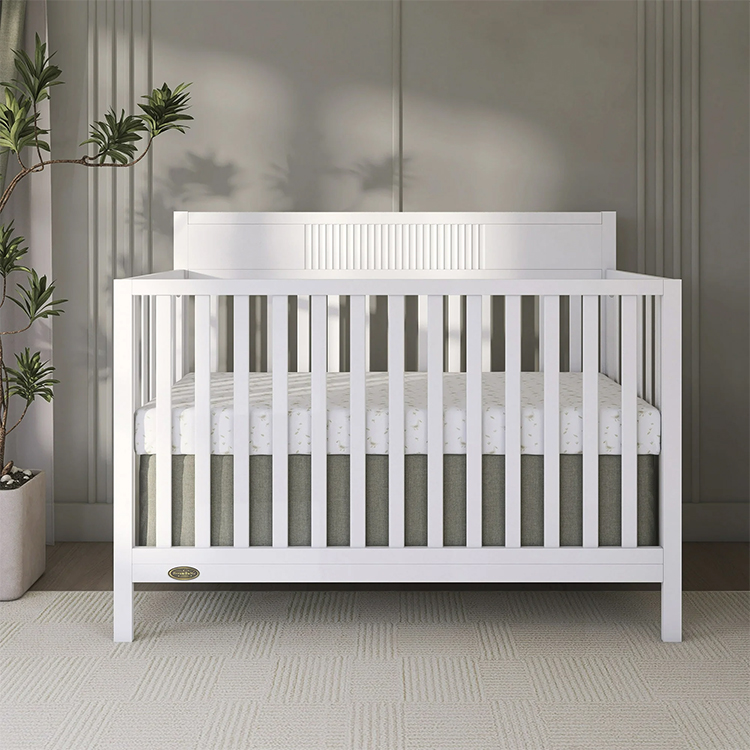 Full size crib F-170