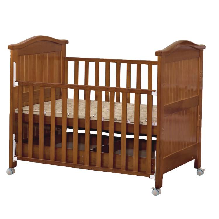 Baby crib 553-W
