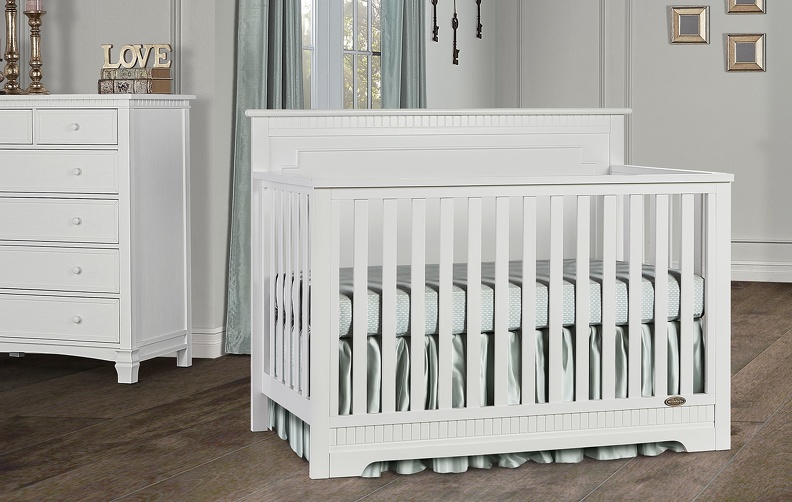 WOODED BABY CRIB 161