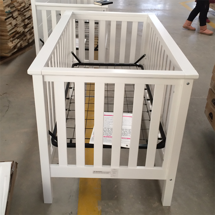 Baby crib 152-C
