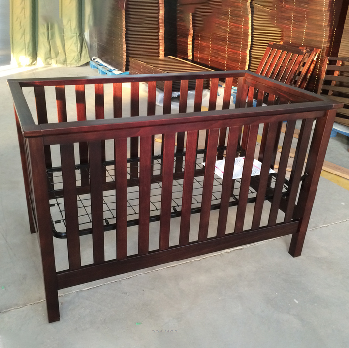 Baby crib 152-C