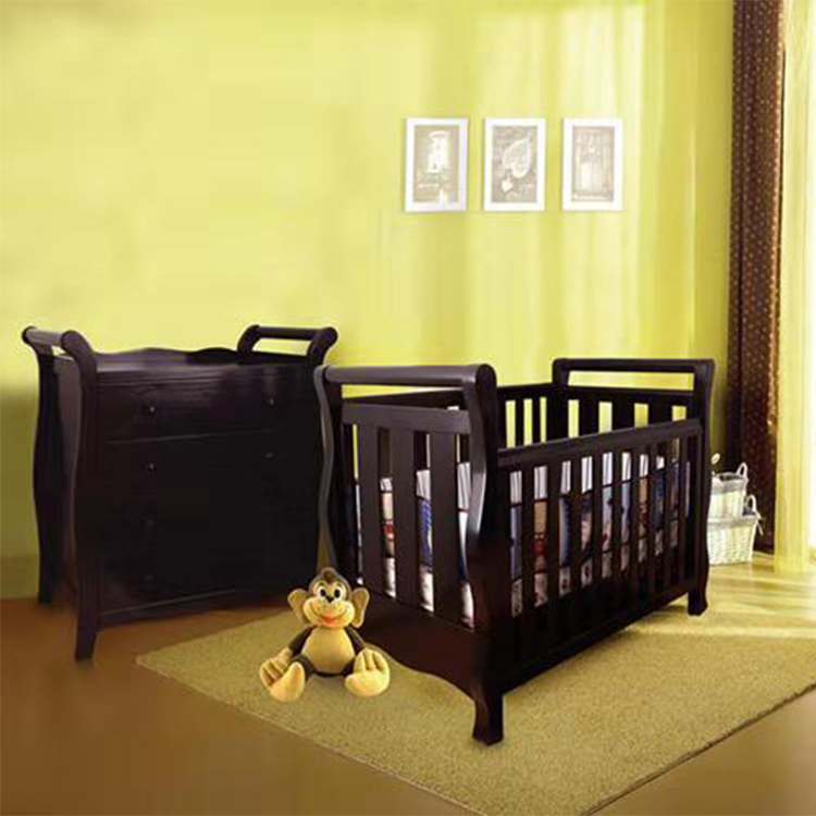WOODED BABY CRIB 156
