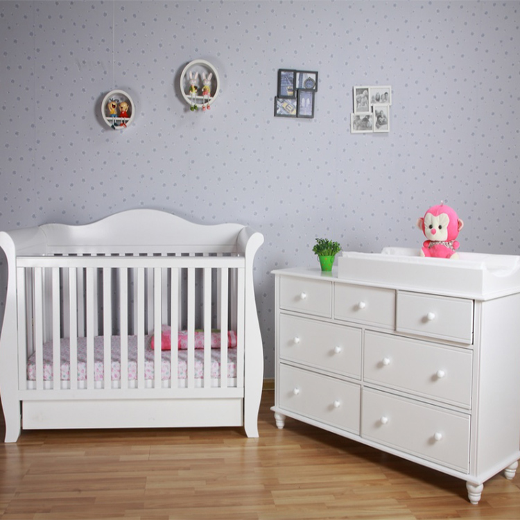 WOODEN BABY CRIB 155