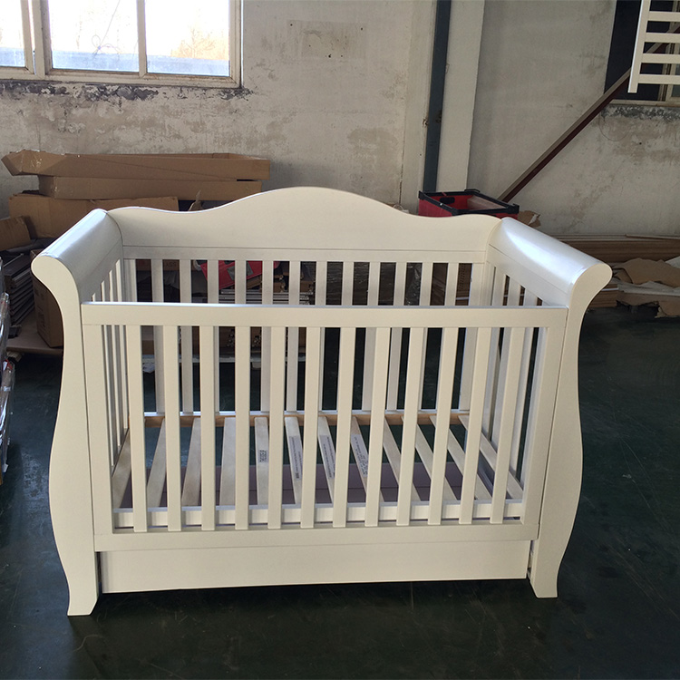 WOODEN BABY CRIB 155