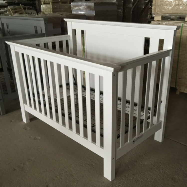 Baby crib 153-W